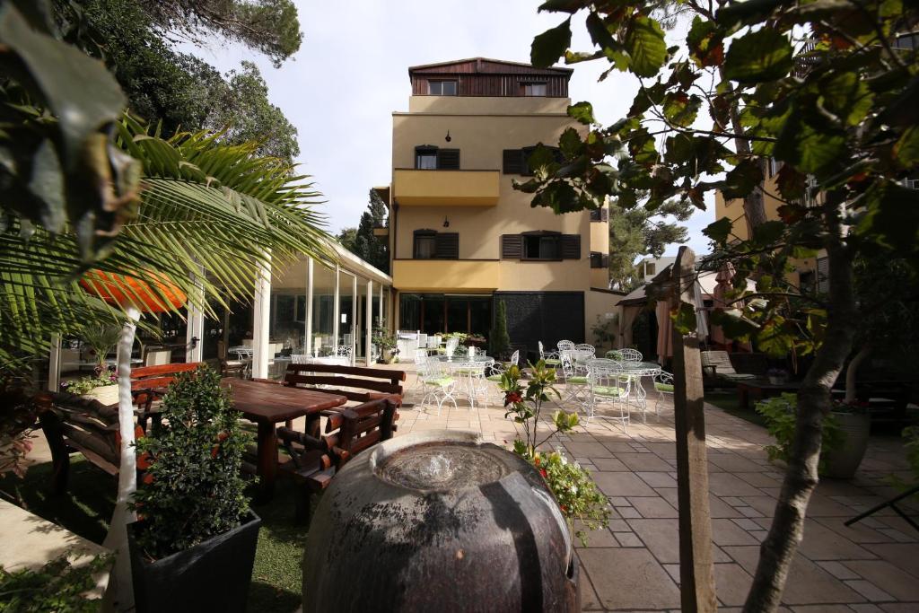 Villa Carmel Boutique Hotel Haifa Buitenkant foto